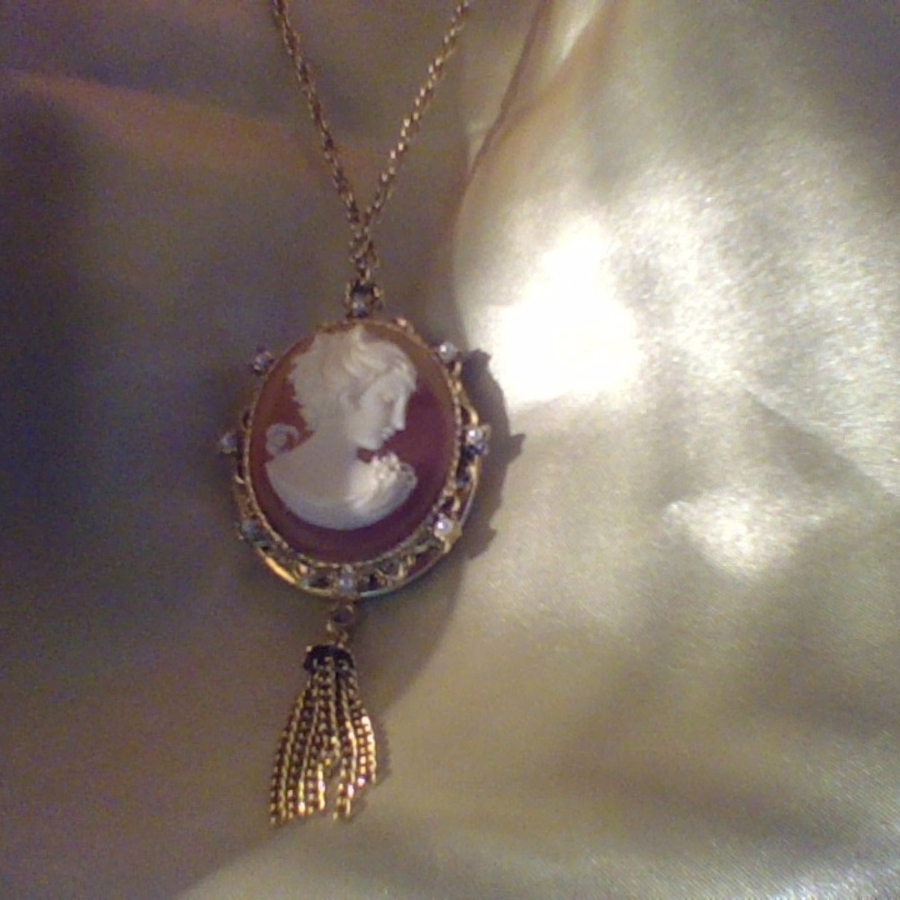 necklace - Picture 2 of 3